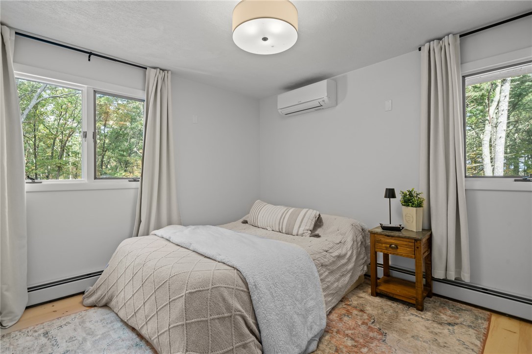 33 Slavin Path Glocester, RI 02814 - Photo 20 of 37