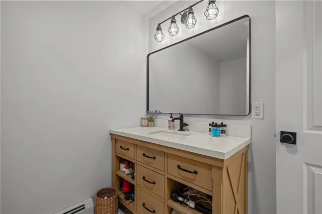 $660,000 | 33 Slavin Path, Glocester, RI 02814