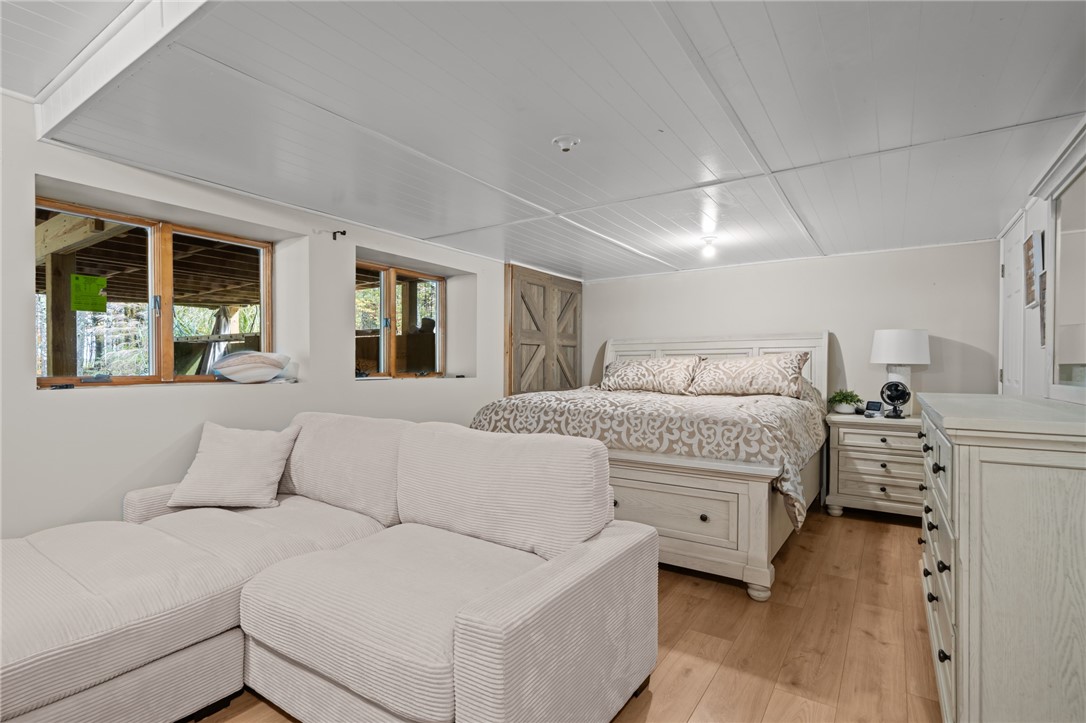 33 Slavin Path Glocester, RI 02814 - Photo 23 of 37