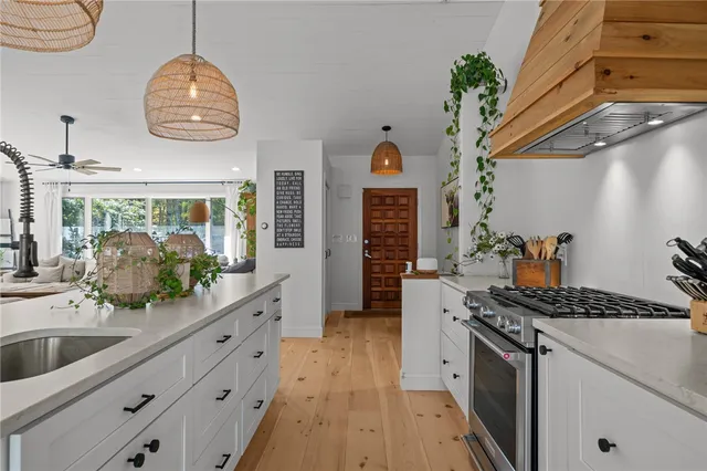 $660,000 | 33 Slavin Path, Glocester, RI 02814