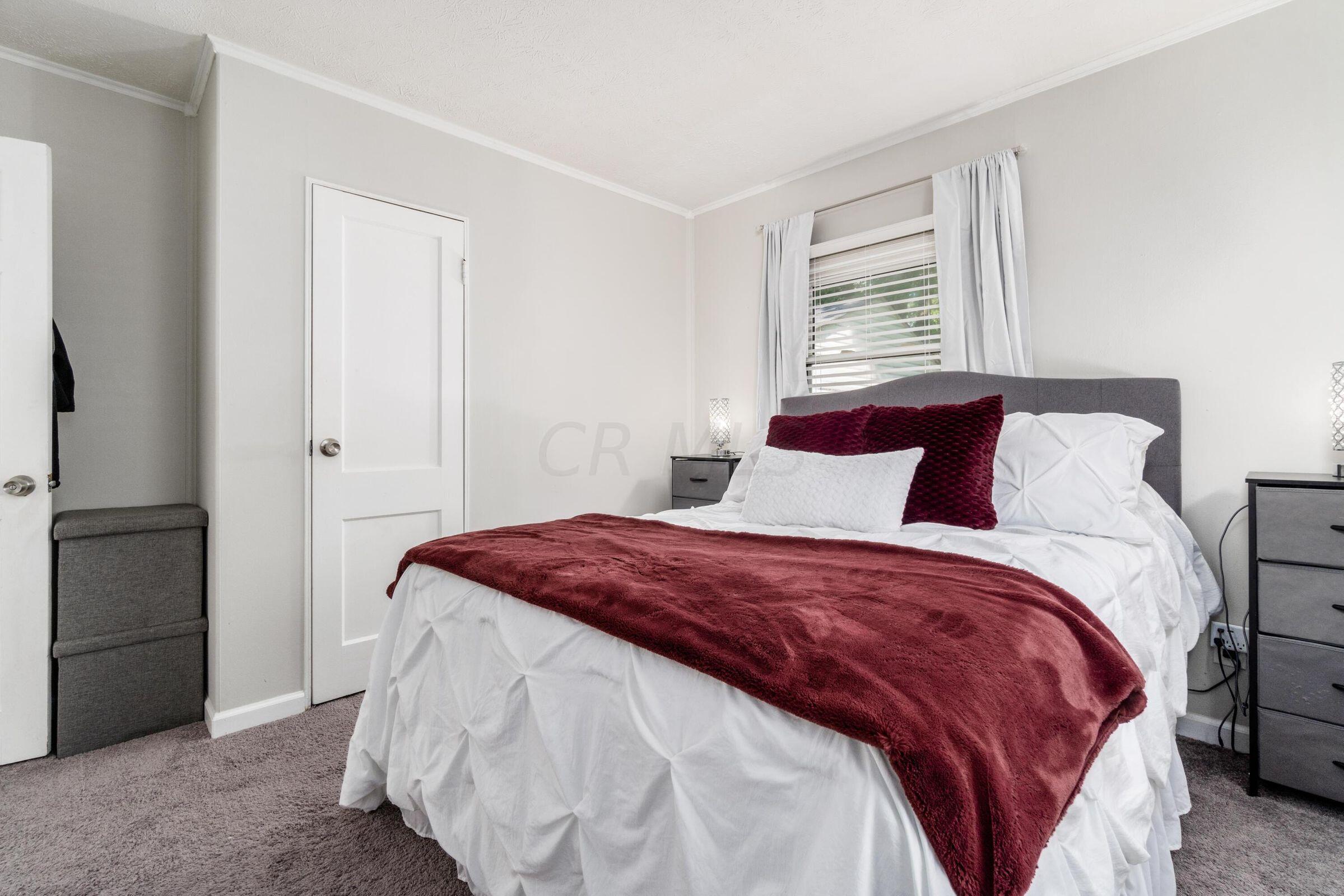 209 South Hampton Road Columbus, OH 43213 - Photo 32 of 32 2A72B3A9-46E6-4812-AC95-AA62D4B2B035