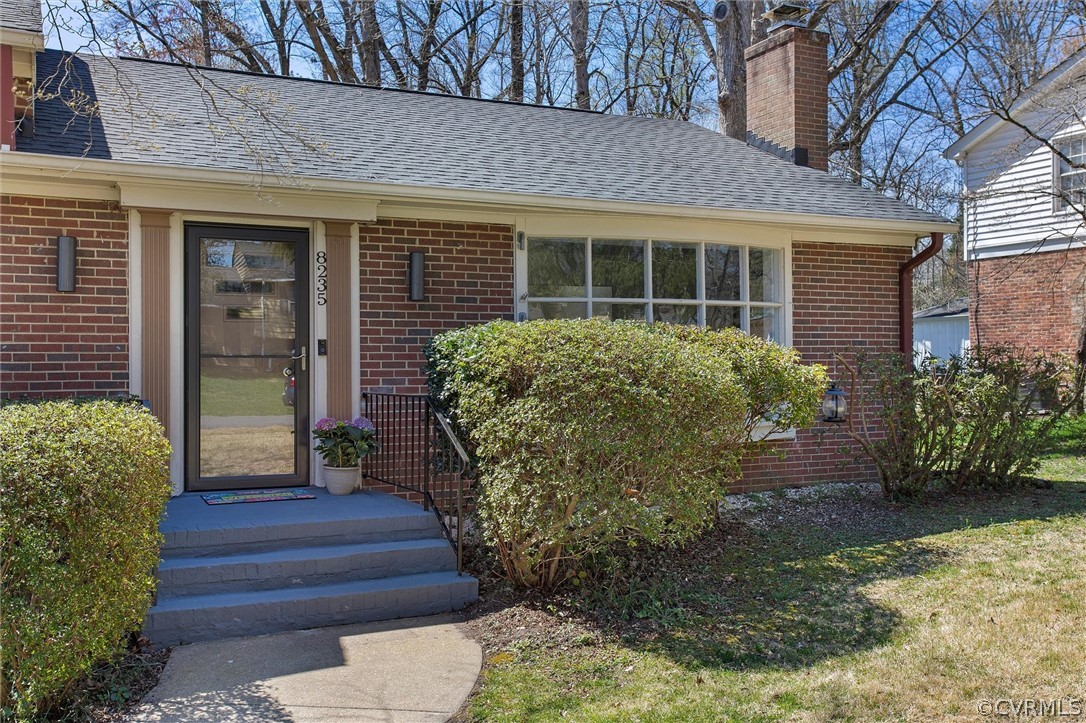 8235 Halstead Road Richmond, VA 23235 - Photo 2 of 33 Gallery Image 2