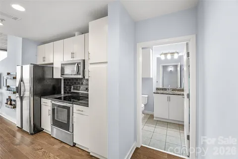 $370,000 | 210 North Church Street, Unit 2006, Charlotte, NC 28202