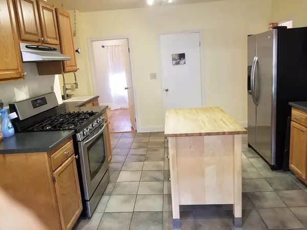 $749,900 | 166 Chauncy Street, Mansfield, MA 02048