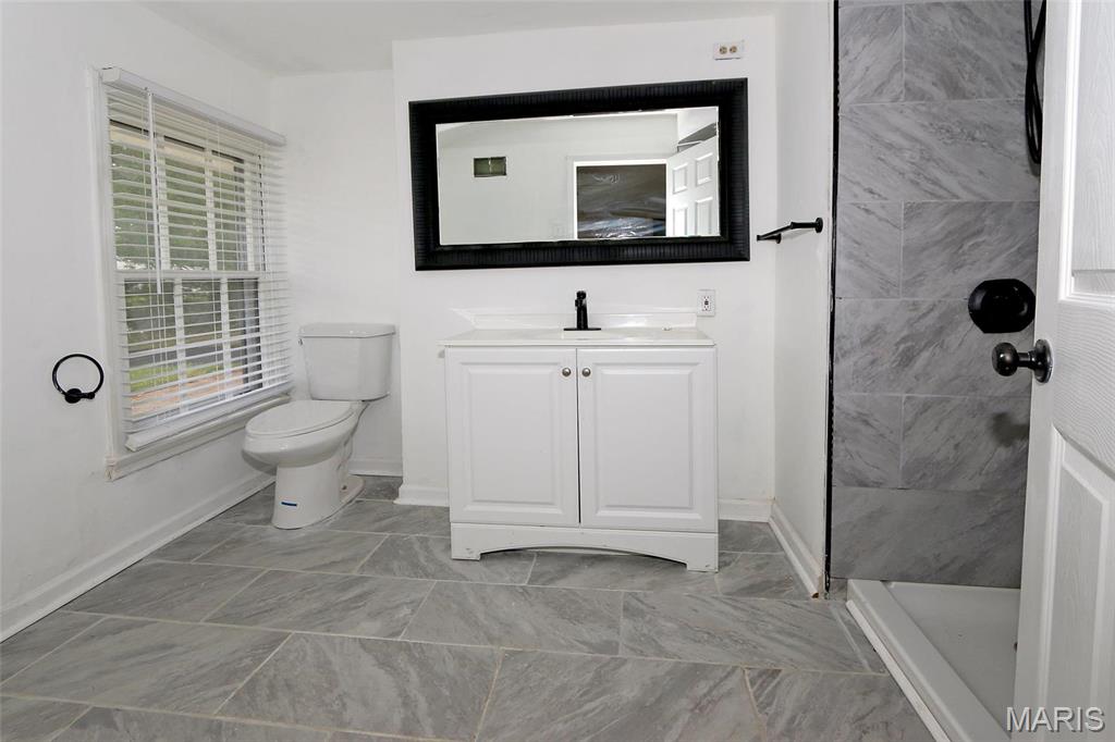 2131 Old Manor Road St. Louis, MO 63136 - Photo 15 of 21