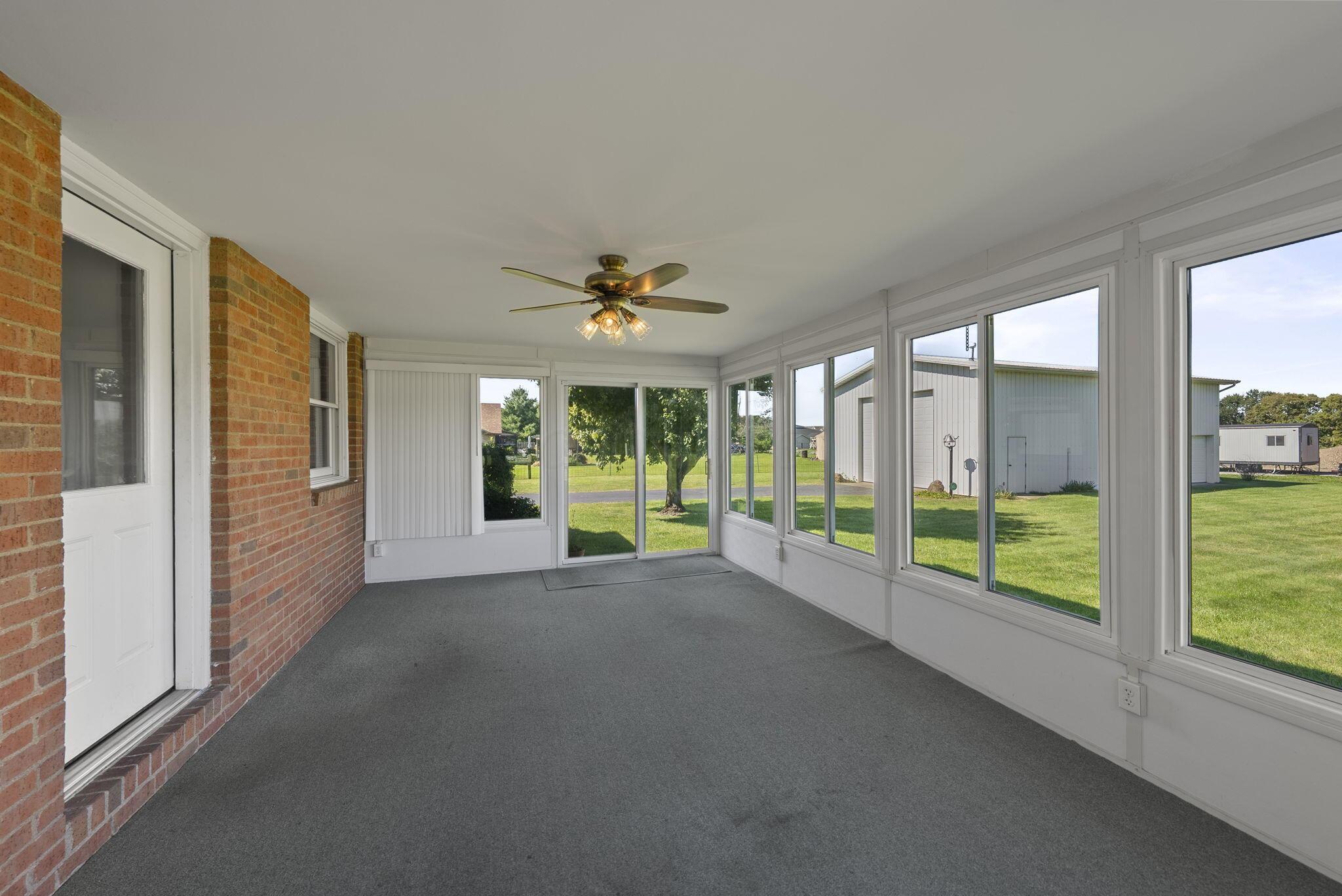 520 Rathmell Road Lockbourne, OH 43137 - Photo 31 of 42 Fully Screened In