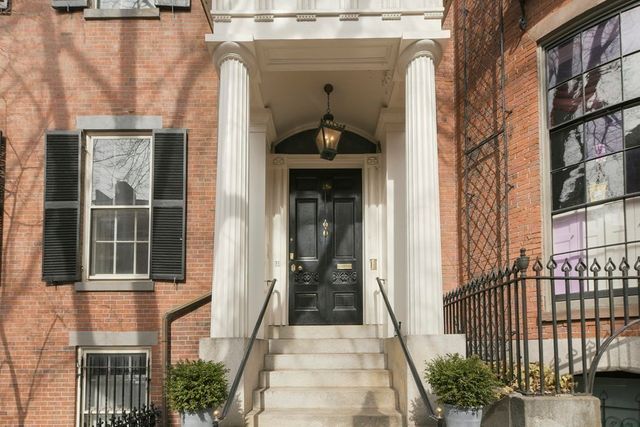 $7,400,000 | 31 Chestnut Street, Boston, MA 02108