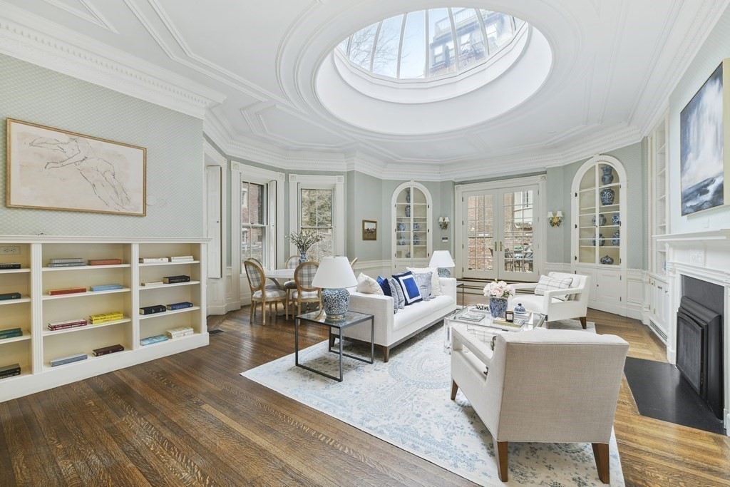 31 Chestnut Street Boston, MA 02108 - Photo 10 of 29