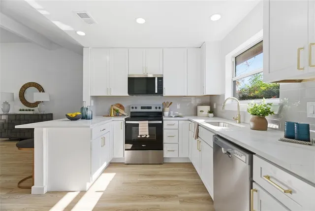 $309,000 | 2409 Aquaduct Drive, Bedford, TX 76022