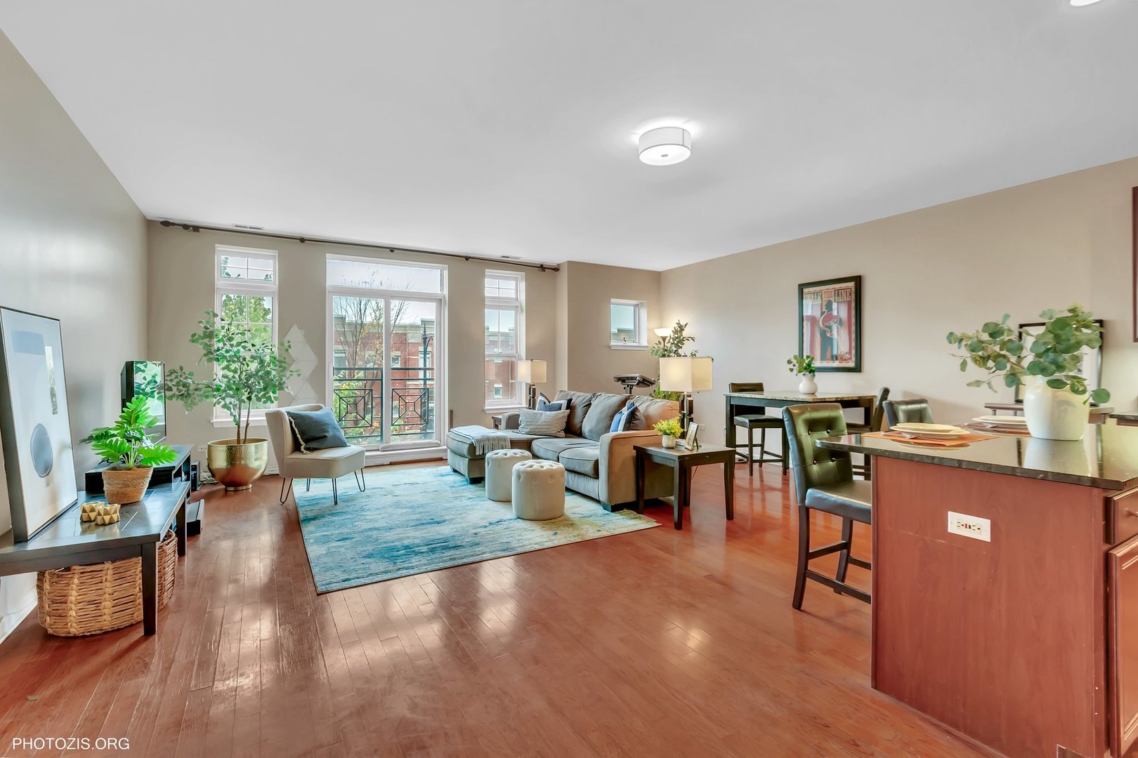 1414 South Halsted Street, Unit 3B Chicago, IL 60607 - Photo 3 of 14 a living room with furniture dining area and a window