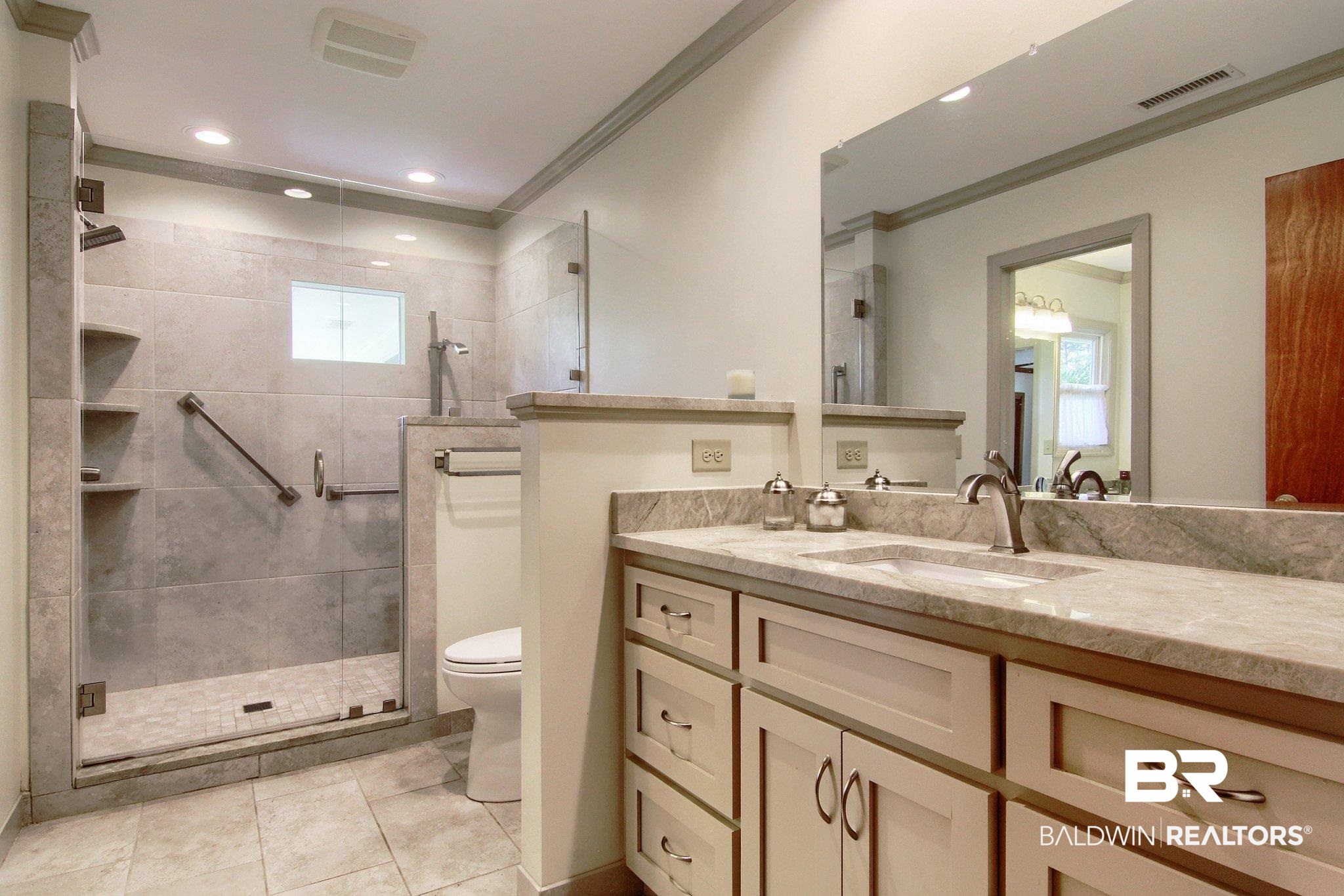 11680 Magnolia Street South Magnolia Springs, AL 36555 - Photo 17 of 23 Primary Bathroom
