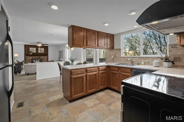 $369,900 | 643 Nanceen Court, Ballwin, MO 63021