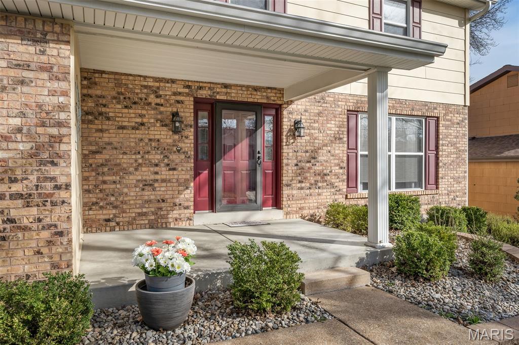 643 Nanceen Court Ballwin, MO 63021 - Photo 3 of 40