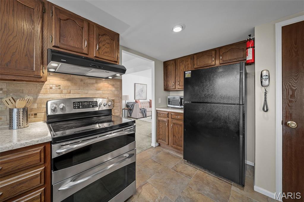 643 Nanceen Court Ballwin, MO 63021 - Photo 10 of 40