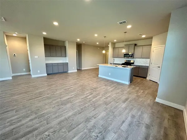 $2,600 | 16012 Bronte Lane, Fort Worth, TX 76247