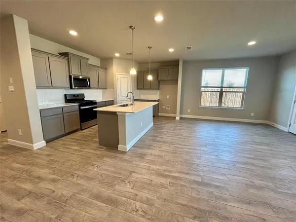 $2,600 | 16012 Bronte Lane, Fort Worth, TX 76247