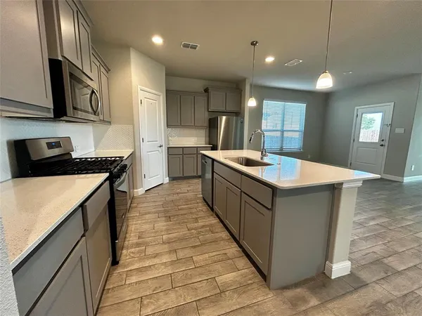 $2,600 | 16012 Bronte Lane, Fort Worth, TX 76247