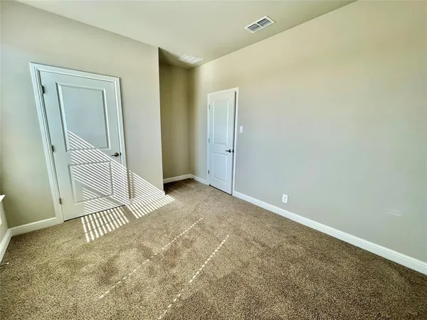 $2,600 | 16012 Bronte Lane, Fort Worth, TX 76247