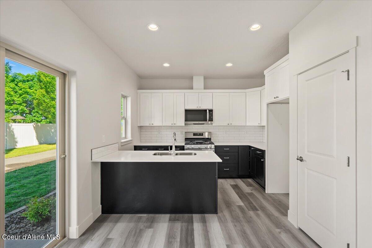 759 North Galbraith Loop Post Falls, ID 83854 - Photo 11 of 29 Kitchen