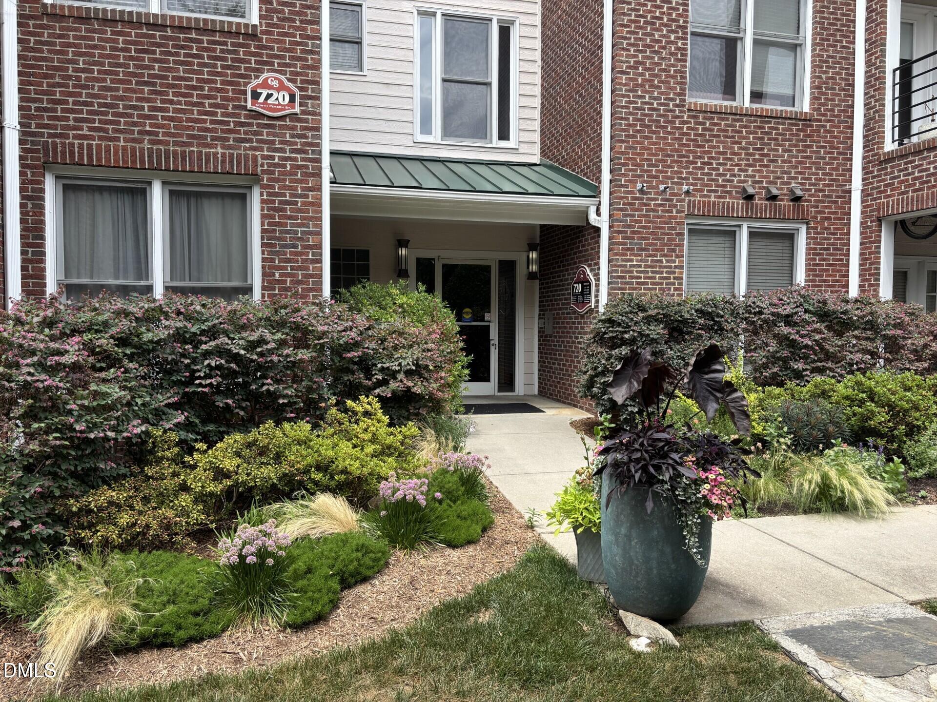 720 North Person Street, Unit 106 Raleigh, NC 27604 - Photo 4 of 28