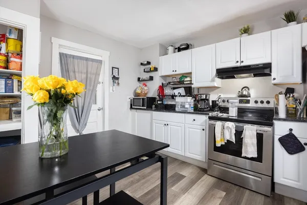 $2,650 | 134 Pearl Street, Unit 4, Somerville, MA 02145