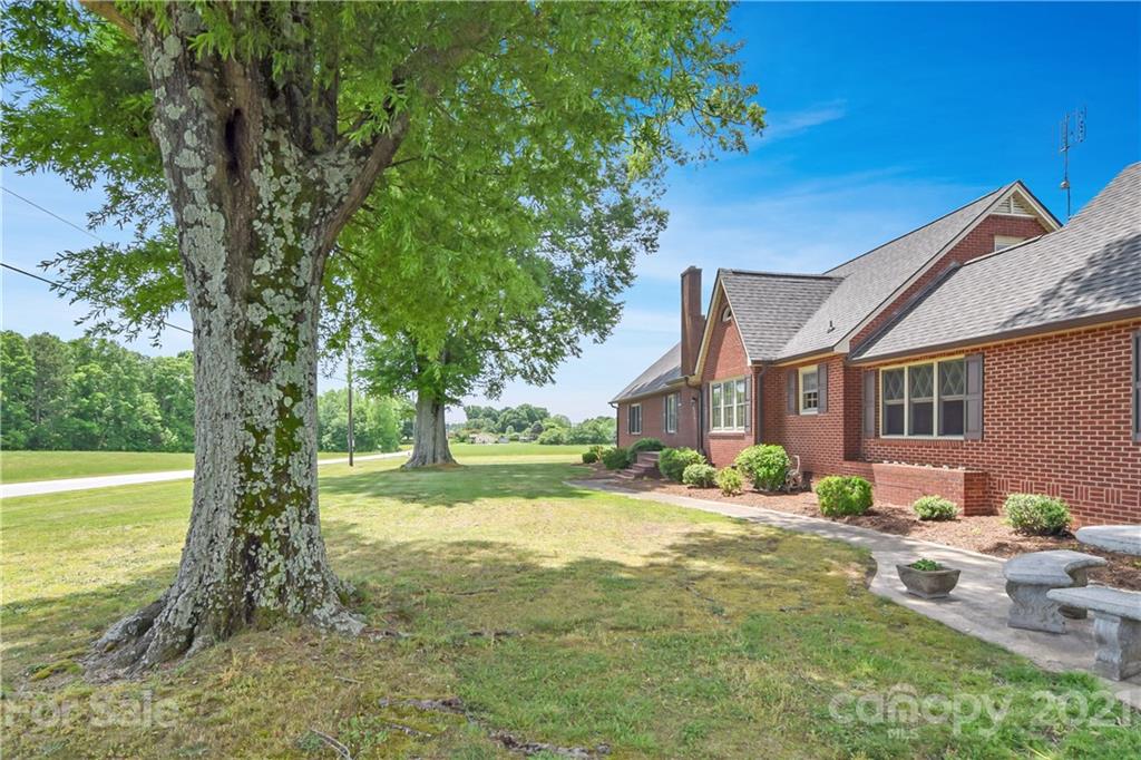 2669 Buffalo Shoals Road Newton, NC 28658 - Photo 2 of 37 Gallery Image 2