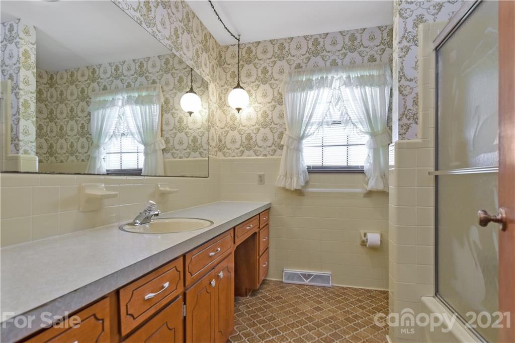 2669 Buffalo Shoals Road Newton, NC 28658 - Photo 25 of 37 Gallery Image 25