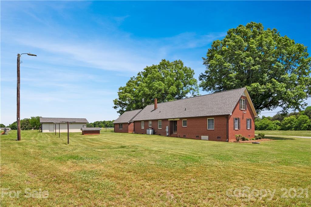 2669 Buffalo Shoals Road Newton, NC 28658 - Photo 7 of 37 Gallery Image 7