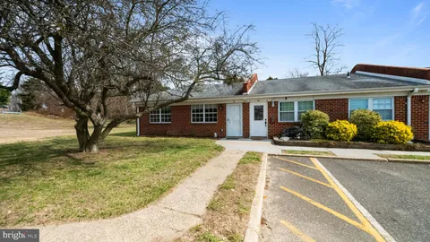 $299,999 | 52 Breeze Court, Brick, NJ 08724