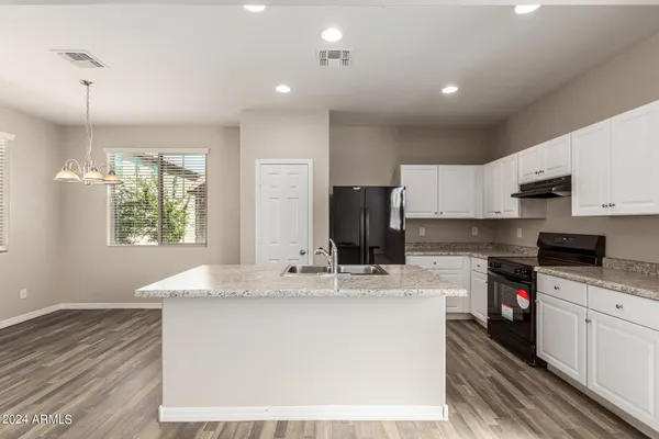 $349,950 | 823 East Agua Fria Lane, Avondale, AZ 85323