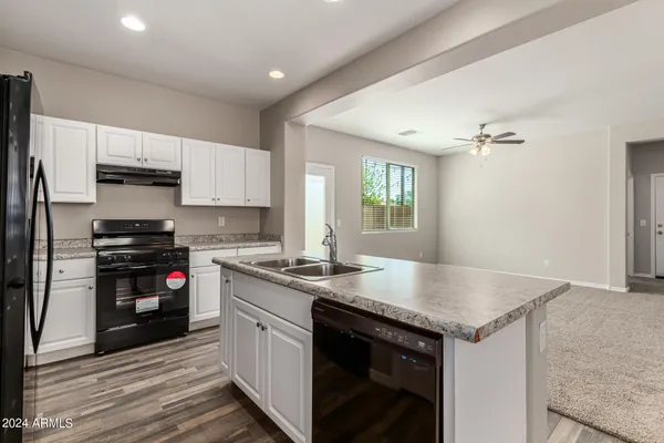 $349,950 | 823 East Agua Fria Lane, Avondale, AZ 85323