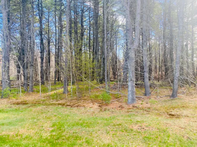 $62,000 | 15 Hornbeam Way, Bangor, ME 04401