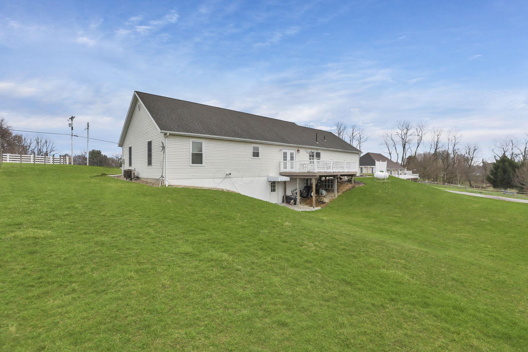 345 Lake Road Northeast Lancaster, OH 43130 - Photo 60 of 74 60-web-or-mls-939A2553