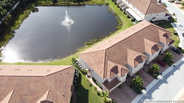 566 Southwest Glen Crest Way Stuart, FL 34997 - Photo 3 of 23