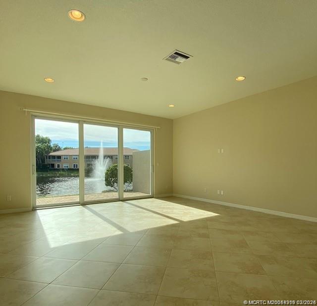 566 Southwest Glen Crest Way Stuart, FL 34997 - Photo 5 of 23