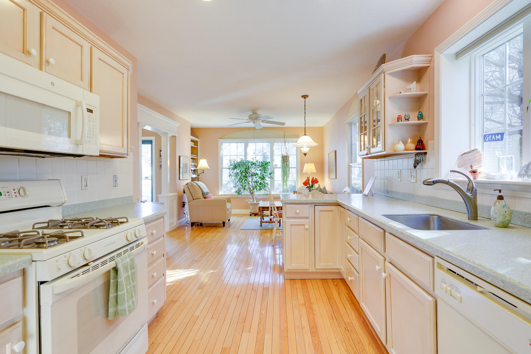 37 Windsor Point Mashpee, MA 02649 - Photo 10 of 55 3P2A3979