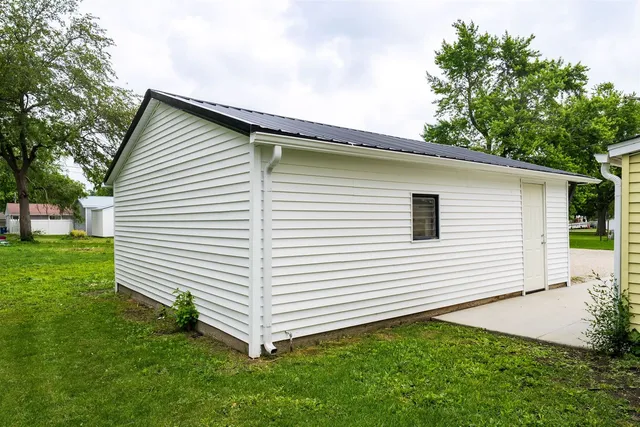 $148,000 | 503 North Commercial Street, Chenoa, IL 61726