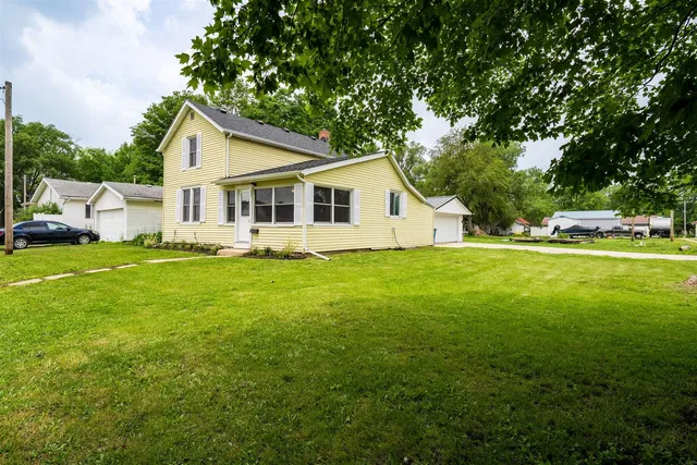 $148,000 | 503 North Commercial Street, Chenoa, IL 61726