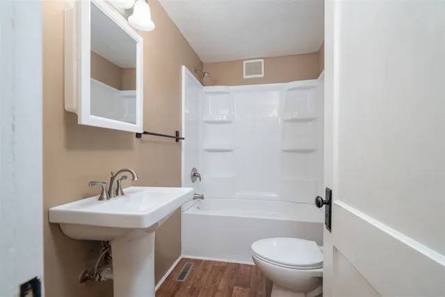 $148,000 | 503 North Commercial Street, Chenoa, IL 61726