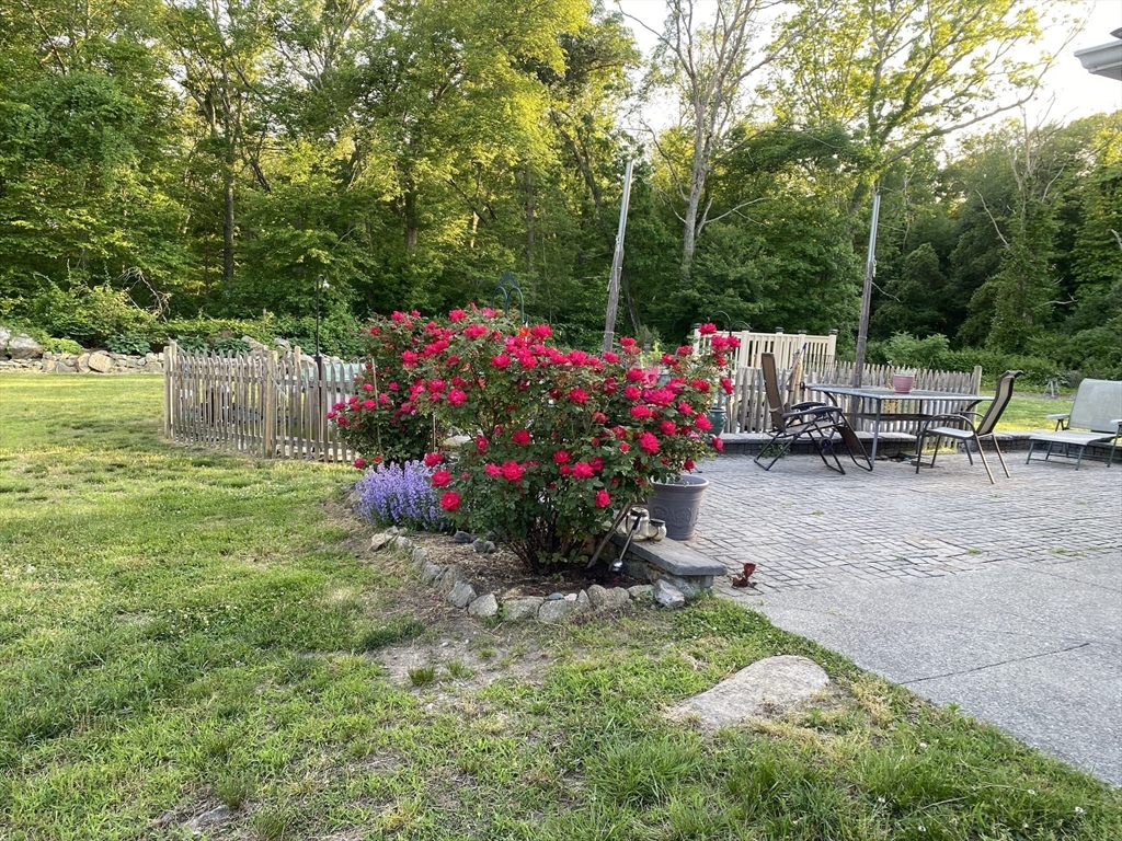 1815 Eagleville Road Tiverton, RI 02878 - Photo 17 of 27 Gallery Image 17