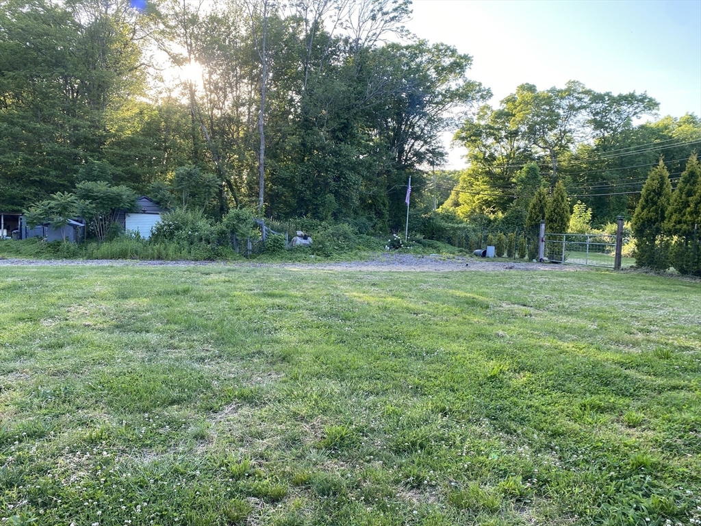 1815 Eagleville Road Tiverton, RI 02878 - Photo 19 of 27 Gallery Image 19