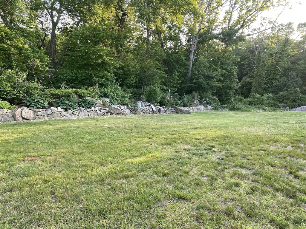 1815 Eagleville Road Tiverton, RI 02878 - Photo 23 of 27 Gallery Image 23