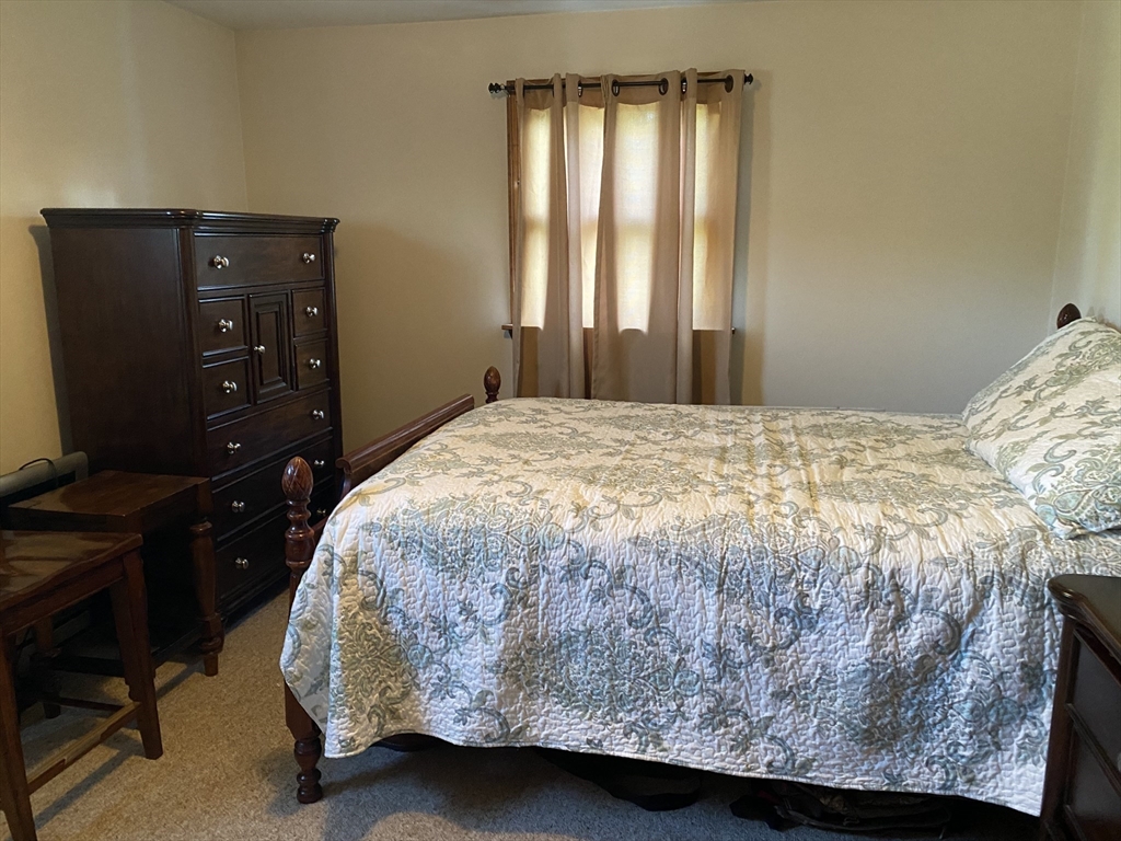 1815 Eagleville Road Tiverton, RI 02878 - Photo 8 of 27 Gallery Image 8