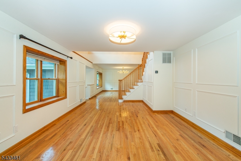 77 Rockwood Road Florham Park, NJ 07932 - Photo 12 of 47