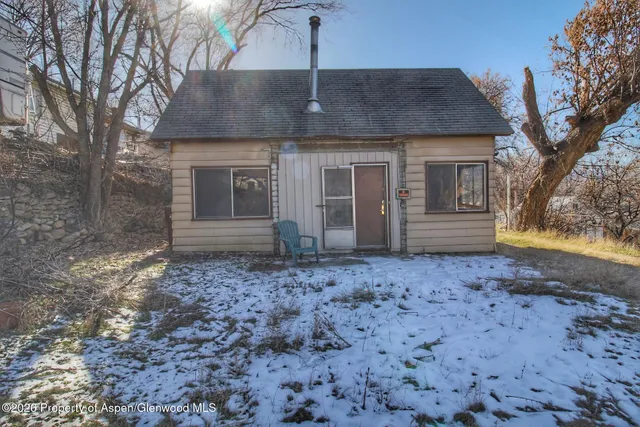 $150,000 | 327 East 3rd Street, Rifle, CO 81650