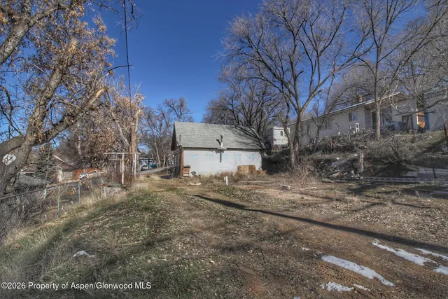 $150,000 | 327 East 3rd Street, Rifle, CO 81650