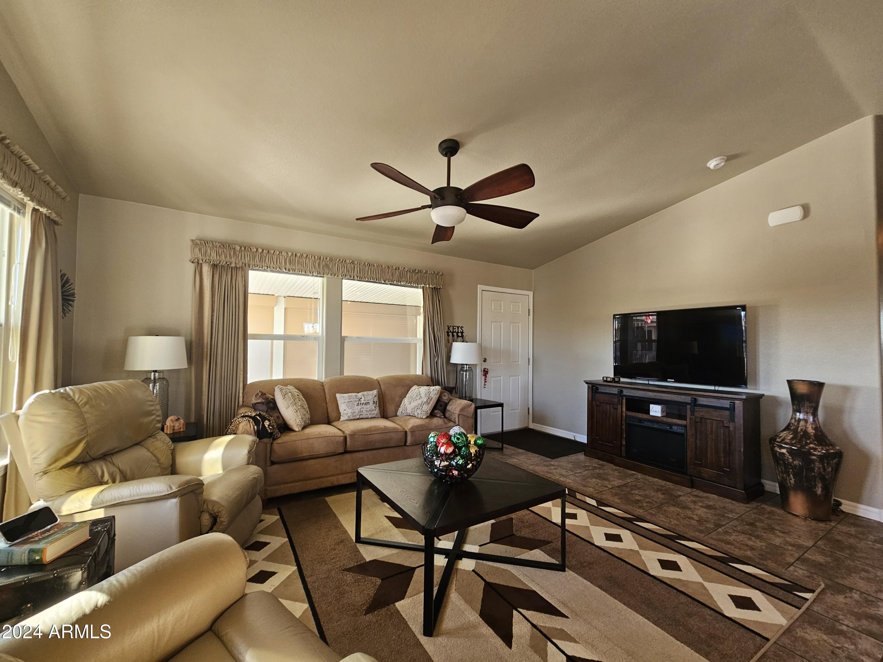 650 North Hawes Road, Unit 4101 Mesa, AZ 85207 - Photo 11 of 46 20241202_092536