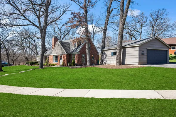 $519,900 | 409 Valley Road, Itasca, IL 60143