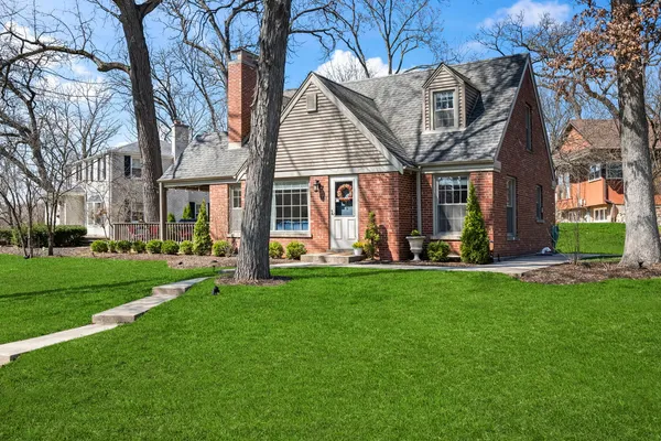 $519,900 | 409 Valley Road, Itasca, IL 60143