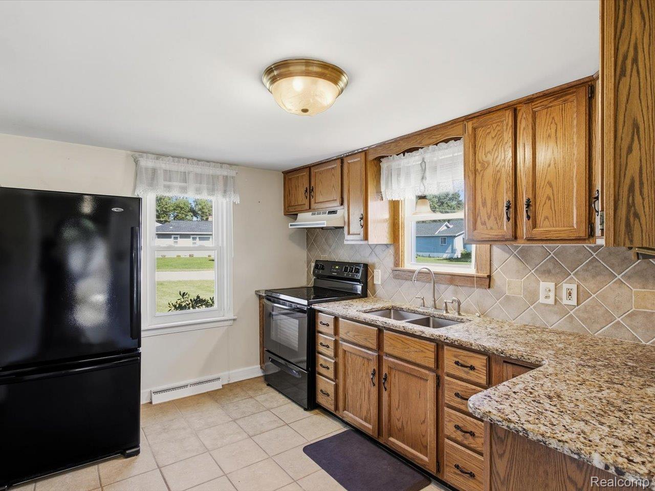4369 Atkins Road Port Huron, MI 48060 - Photo 15 of 41 10-4369 Atkins Rd (10).jpg